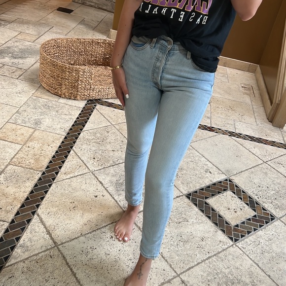 Levi 501s - Picture 10 of 11